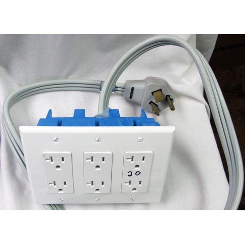 Electrical Converter 230 Volt 3 wire/prong 30 amp TO 115 Volt 3 Gang Adapter NEMA 10-30P to NEMA 5-20R 20150304